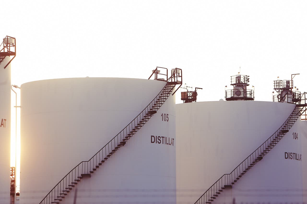 petrochemical image
